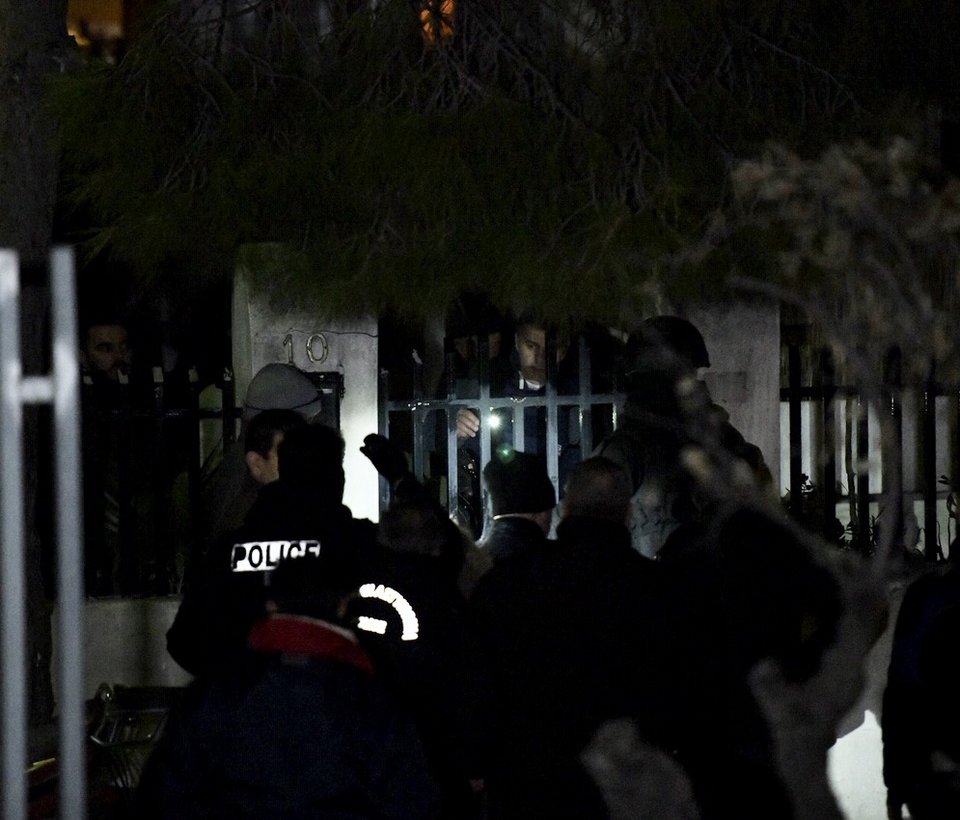 Αφού αφοπλίστηκε, ο 60χρονος συνελήφθη