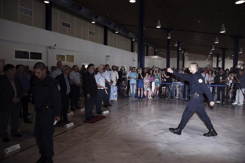 Σαν σε σκηνές από ταινία του Χόλιγουντ -Στην επίδειξη των ΕΚΑΜ με τη λεωφορειοπειρατεία [εικόνες] | iefimerida.gr 19
