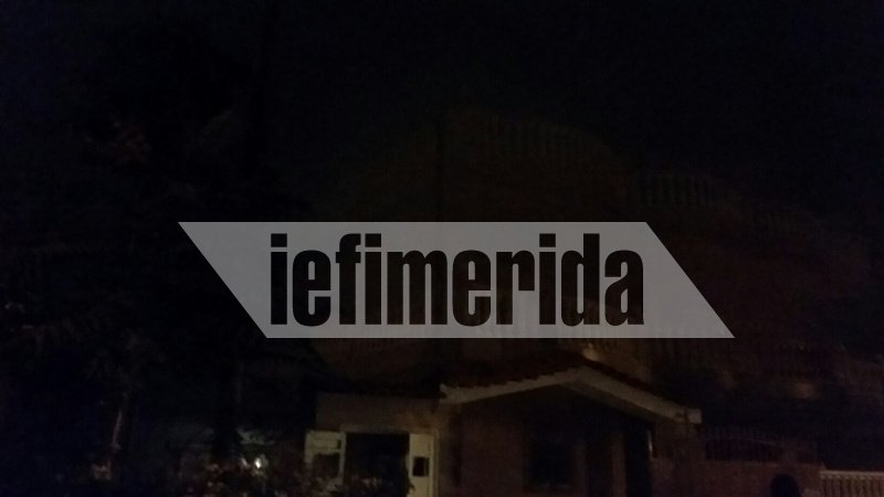 Επεισόδια στο Μενίδι -Πυρπόλησαν σπίτια Ρομά, πυροβολισμοί στον αέρα από τον καταυλισμό [εικόνες & βίντεο] | iefimerida.gr 2