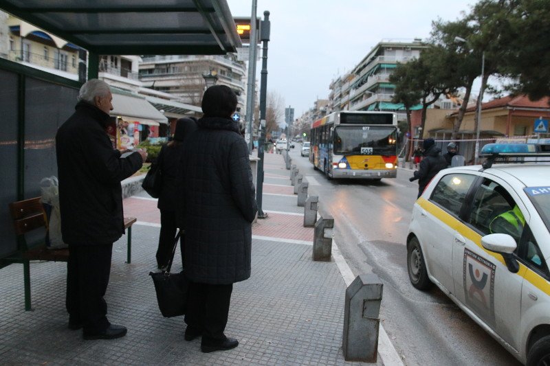 Κορδελιό: Η τεράστια επιχείρηση απομάκρυνσης των κατοίκων -Το 70% έφυγε [εικόνες] | iefimerida.gr 1