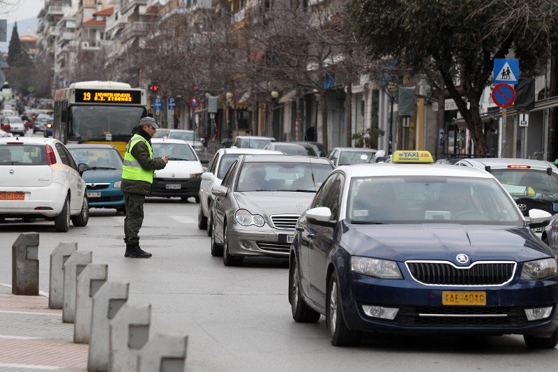 Κορδελιό: Η τεράστια επιχείρηση απομάκρυνσης των κατοίκων -Το 70% έφυγε [εικόνες] | iefimerida.gr 7
