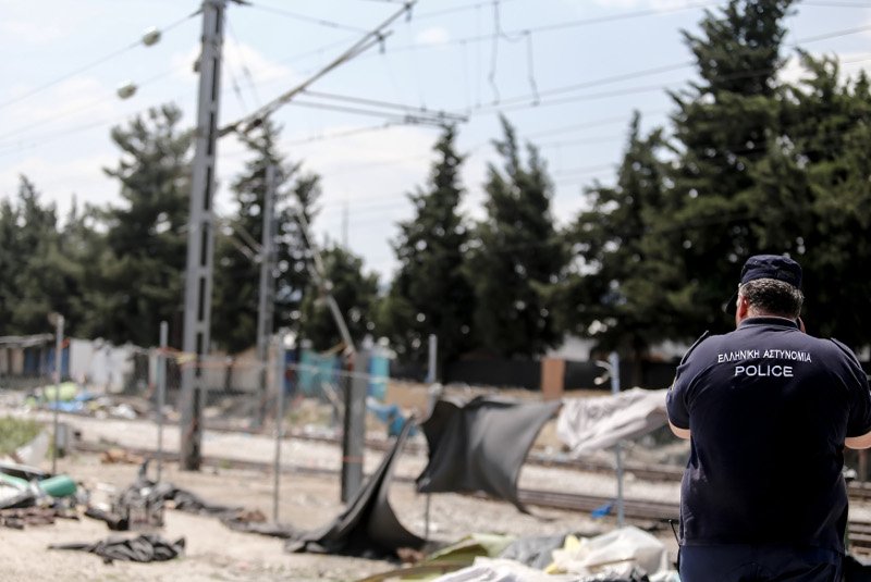Ειδομένη: Βομβαρδισμένο τοπίο η περιοχή μετά την εκκένωση του καταυλισμού | iefimerida.gr 2