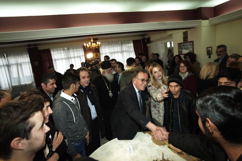 Μουζάλας: Ευχαριστούμε την Εκκλησία για τη μεγαλοκαρδία της και την «Αποστολή» για το έργο της στους πρόσφυγες | iefimerida.gr 2