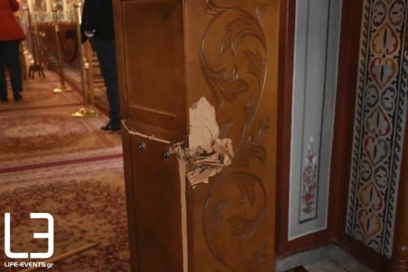 Δεν άφησαν τίποτα όρθιο στο πέρασμά τους