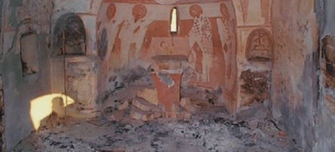 Κατεστραμμένες, βανδαλισμένες και σε αποσύνθεση οι εκκλησίες στα κατεχόμενα [εικόνες] | iefimerida.gr 0