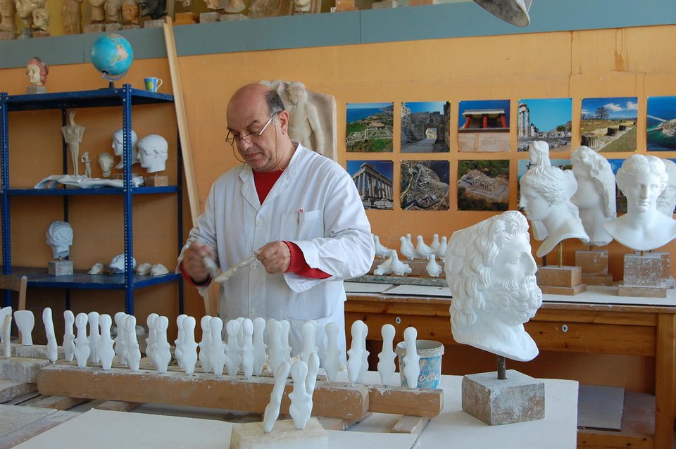 Αγοράστε και δωρίστε αντίγραφα αρχαίας και βυζαντινής τέχνης -Πόσο κοστίζουν [εικόνες] | iefimerida.gr 1