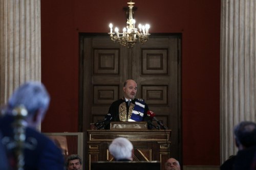 Επίτιμος διδάκτωρ του ΕΚΠΑ ο Πιέρ Μοσκοβισί [εικόνες] | iefimerida.gr 0