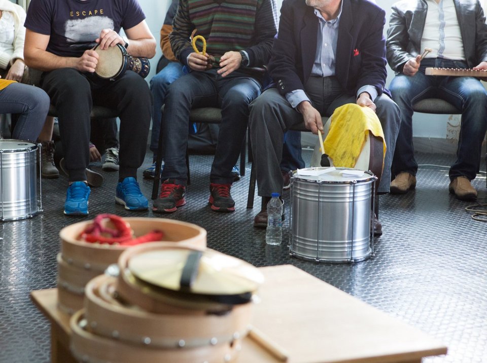 Εργαστήρι μουσικής της Λυρικής στις φυλακές Κορυδαλλού -Παίζουν 19 κρατούμενοι [εικόνες]  | iefimerida.gr 0