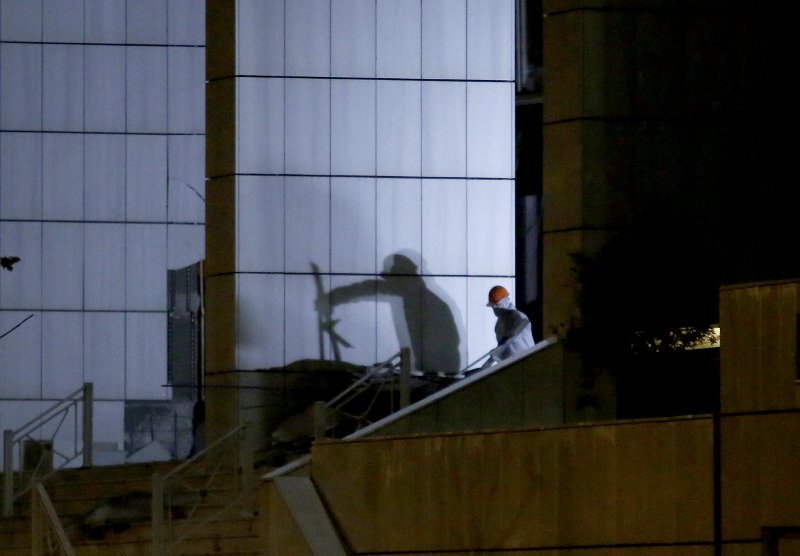 Ισχυρή έκρηξη βόμβας στο Εφετείο Αθηνών [εικόνες & βίντεο] | iefimerida.gr 4