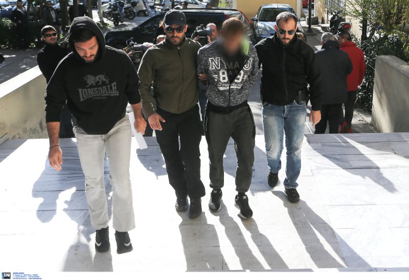 Στον εισαγγελέα ο εκτελεστής του Ζαφειρόπουλου -Οι πρώτες φωτογραφίες | iefimerida.gr 7