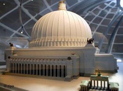 Η γιγαντιαία ναζιστική πόλη που σχεδίαζε ο Χίτλερ και θα έχτιζαν Εβραίοι σκλάβοι εργάτες -Τα οικοδομήματα μεγαθήρια που ονειρευόταν [εικόνες] | iefimerida.gr 4