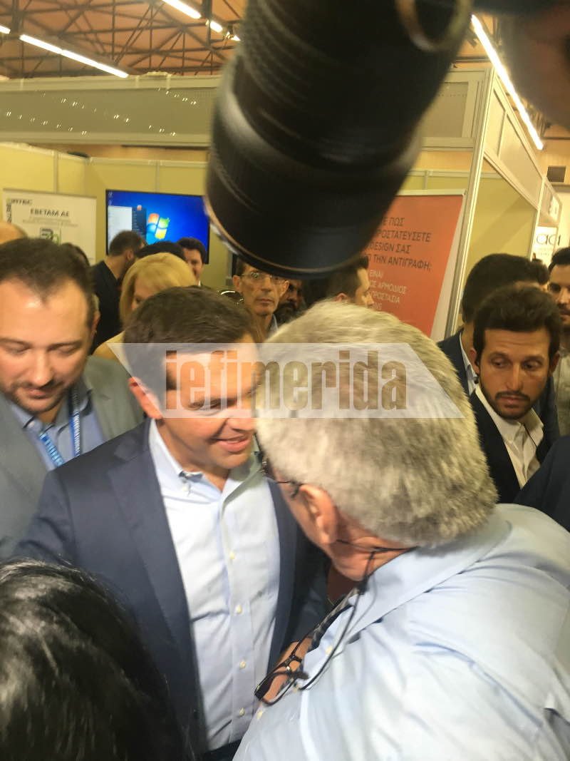 ΔΕΘ: Κέρασε καριόκες τον Τσίπρα, με ένα «καρφί» -«Αφού δεν μπορείτε να μας γλυκάνετε εσείς» [εικόνες] | iefimerida.gr 2