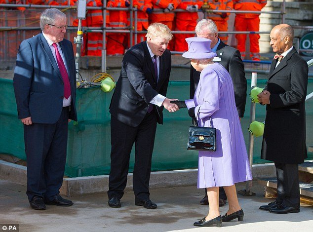 Λονδίνο: Ονομάζουν «Ελισάβετ» γραμμή μετρό -Ενα έργο αξίας 15 δις λιρών [εικόνες]  | iefimerida.gr 4