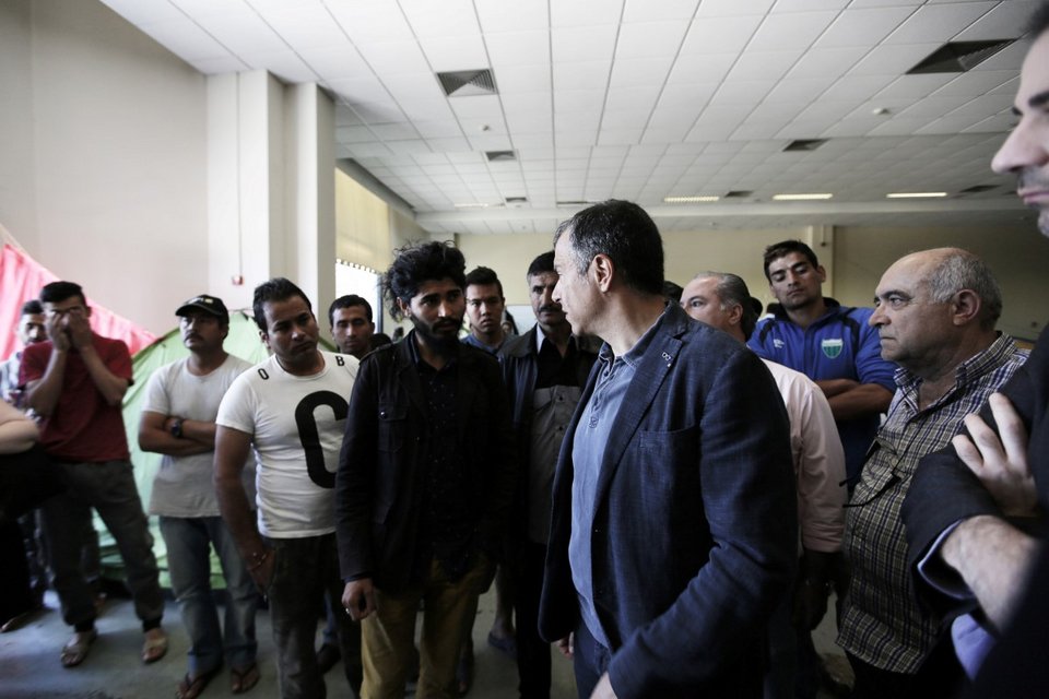 Ο Σταύρος Θεοδωράκης στο Ελληνικό, με 3 δημάρχους: Η περιοχή εδώ έχει μεταμορφωθεί σε γκέτο [εικόνες] | iefimerida.gr 2