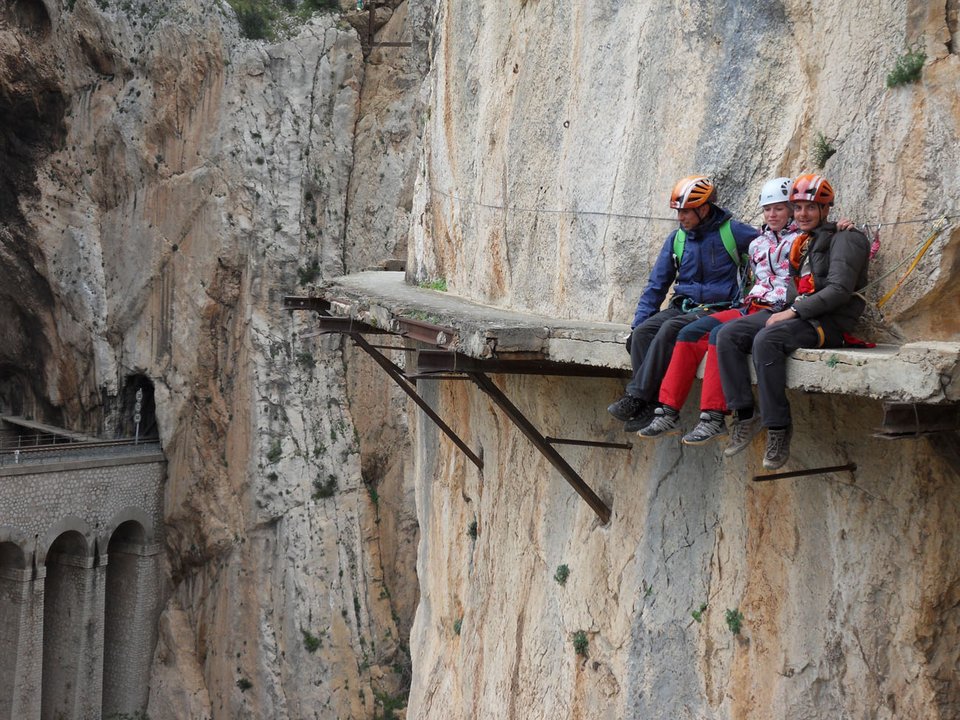 Αυτό είναι το πιο επικίνδυνο μονοπάτι στον κόσμο -Εκεί που ο φόβος συναντάει την αδρεναλίνη [εικόνες] | iefimerida.gr 5