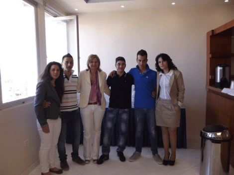 Μαθητές των Χανίων φτιάχνουν και πωλούν αιθέρια έλαια για να βοηθήσουν παιδιά με καρκίνο [εικόνες] | iefimerida.gr 1