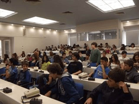 Μαθητές των Χανίων φτιάχνουν και πωλούν αιθέρια έλαια για να βοηθήσουν παιδιά με καρκίνο [εικόνες] | iefimerida.gr 2