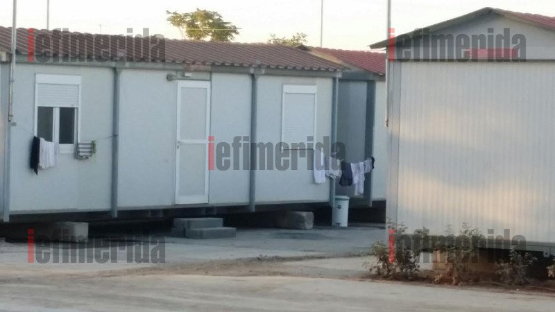 Η πρώτη ημέρα στον καταυλισμό των μεταναστών στον Ελαιώνα [εικόνες] | iefimerida.gr 3