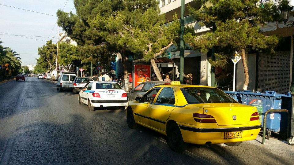 Περιπολικά και ομάδα ΔΙ.ΑΣ σε επιφυλακή γύρω από τα ΑΤΜ [εικόνες] | iefimerida.gr 4