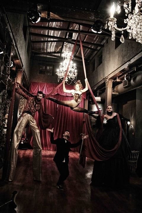 Το Μοναστήρι της Τέχνης: Το νέο bar-theater του Μεταξουργείου που δε μοιάζει με τίποτα από όσα έχετε δει [εικόνες]  | iefimerida.gr 3