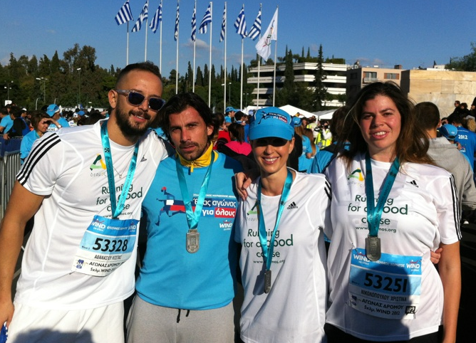 Επώνυμοι λουσμένοι στο ιδρώτα-Οι celebrities του Κλασικού Μαραθωνίου [εικόνες]  | iefimerida.gr 0