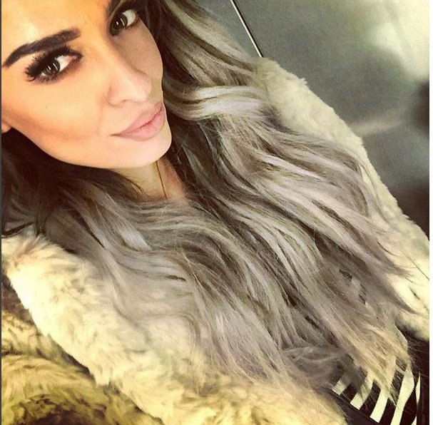 Η Ελένη Φουρέιρα άλλαξε τα μαλλιά της - Τα έβαψε γκρι [εικόνα] | iefimerida.gr 0