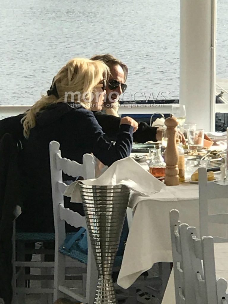 Η απόδραση της Ελένης Μενεγάκη με τον Ματέο στην Αίγινα -Με το πολυτελές φουσκωτό τους [εικόνες] | iefimerida.gr 1