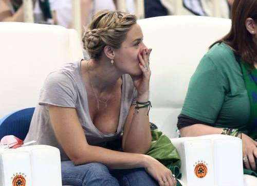 Μελέτη: Δείτε τον αγώνα, όχι το στήθος μου! [εικόνες] | iefimerida.gr 1