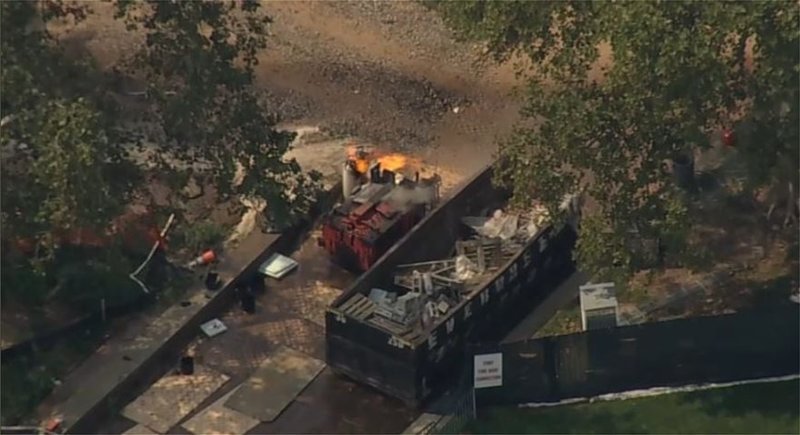 Νέα Υόρκη: Εκρηξη & φωτιά κοντά στο Αγαλμα της Ελευθερίας -Εκκένωσαν το Liberty Island [βίντεο] | iefimerida.gr 0