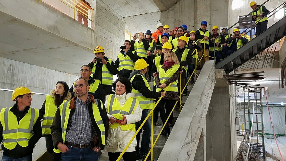 Η στιγμή που ο μετροπόντικας Ελλη φτάνει στον σταθμό Καλαμαριά [εικόνες & βίντεο]  | iefimerida.gr 0