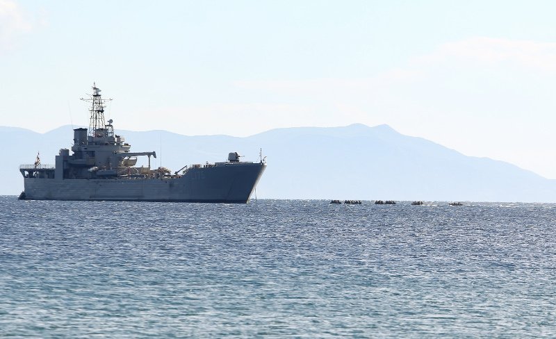 Μισοβυθισμένο στη θάλασσα το Απάτσι της Αεροπορίας Στρατού που έπεσε στη Β.Ελλάδα [εικόνες & βίντεο] | iefimerida.gr 0