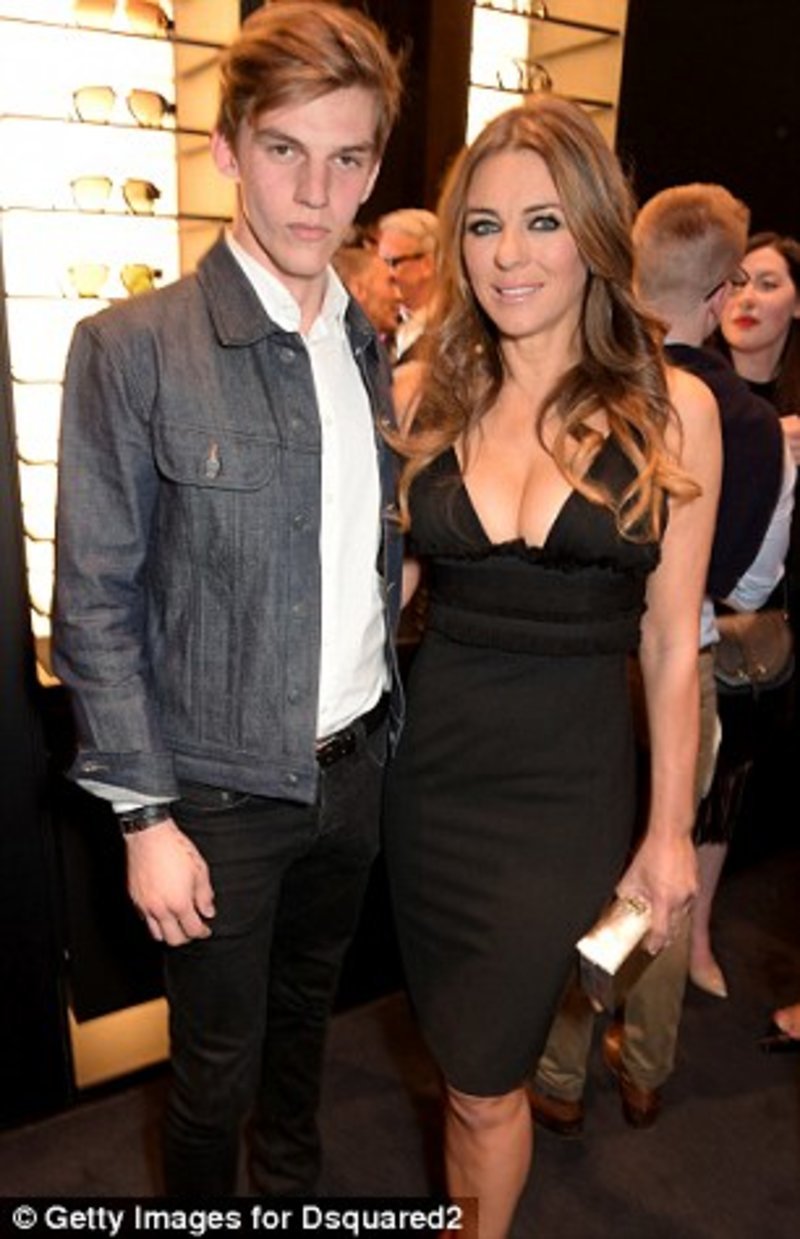 Επίθεση με μαχαίρι δέχθηκε ο 21χρονος ανιψιός της Ελίζαμπεθ Χάρλεϊ [εικόνες] | iefimerida.gr 0