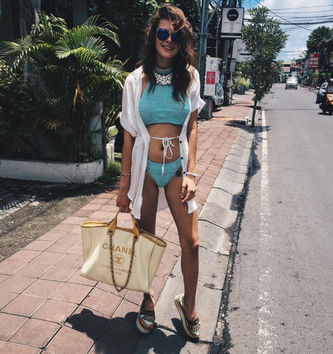 55χρονος Ρώσος ολιγάρχης παντρεύτηκε 17χρονη -Είχαν σχέση από τα 14 της [εικόνες] | iefimerida.gr 17