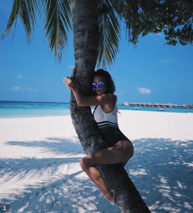 55χρονος Ρώσος ολιγάρχης παντρεύτηκε 17χρονη -Είχαν σχέση από τα 14 της [εικόνες] | iefimerida.gr 18