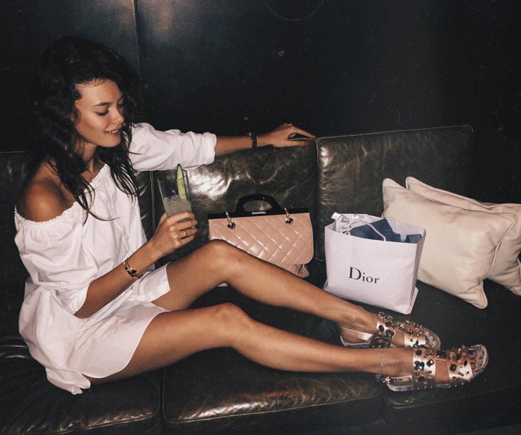 55χρονος Ρώσος ολιγάρχης παντρεύτηκε 17χρονη -Είχαν σχέση από τα 14 της [εικόνες] | iefimerida.gr 7