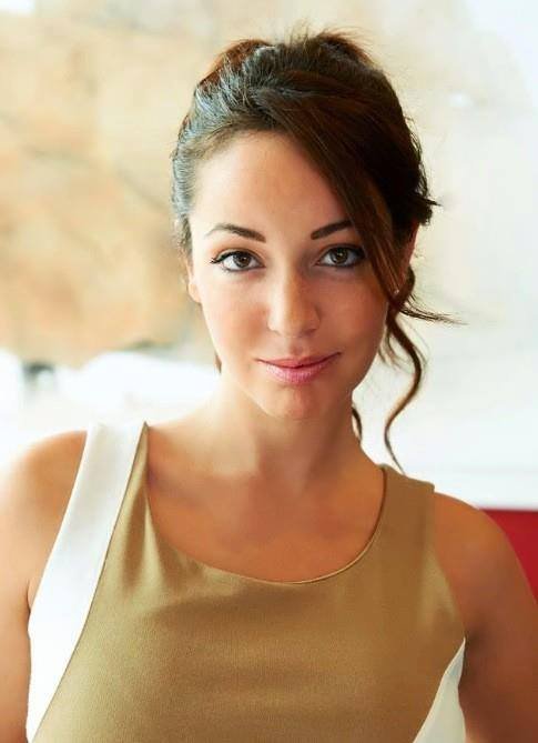 Οικοδόμος γράφει στη σέξι ΟΝΝΕΔίτισσα για το Πολυτεχνείο: Είσαι ανιστόρητη, αγράμματη και επιπόλαια [εικόνες] | iefimerida.gr 2