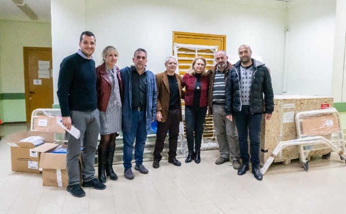 Ο όμιλος Ελληνικά Πετρέλαια εξοπλίζει τα Κέντρα Υγείας Ιθάκης και Σάμης Κεφαλληνίας [εικόνες] | iefimerida.gr 1