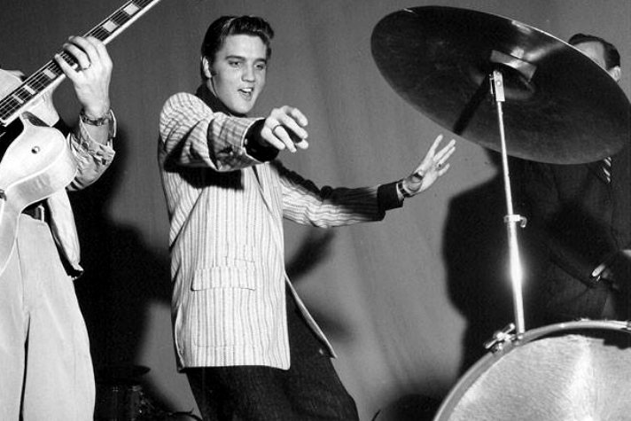 Ελβις Πρίσλεϊ-Για τα 60 χρόνια από το πρώτο άλμπουμ του, ένα συλλεκτικό box με 60 CD [εικόνες] | iefimerida.gr 2