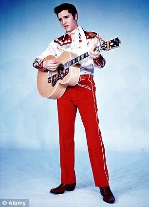 Ιδού η γυναίκα που είναι αλλεργική στον ...Ελβις Πρίσλεϊ -Οταν ακούει τα τραγούδια του την πιάνει πανικός [εικόνες] | iefimerida.gr 0