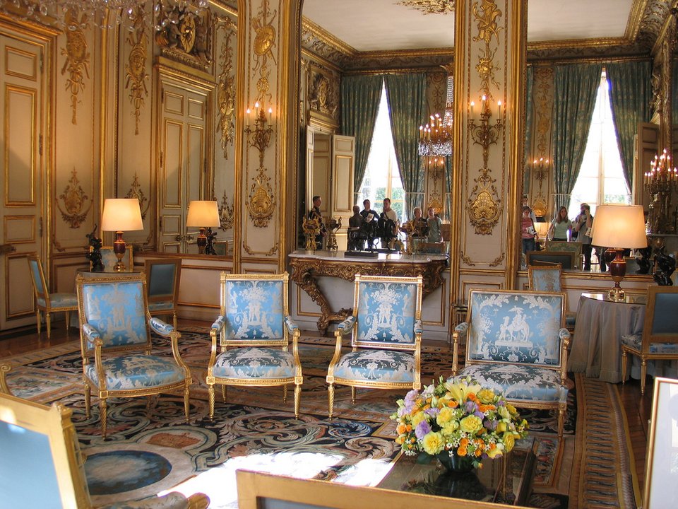 Χλιδή στο προεδρικό μέγαρο για τους Μακρόν -Κάνουν ανακαίνιση 100 εκατ. ευρώ [εικόνες] | iefimerida.gr 1