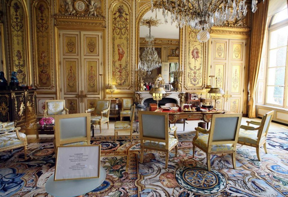 Χλιδή στο προεδρικό μέγαρο για τους Μακρόν -Κάνουν ανακαίνιση 100 εκατ. ευρώ [εικόνες] | iefimerida.gr 9