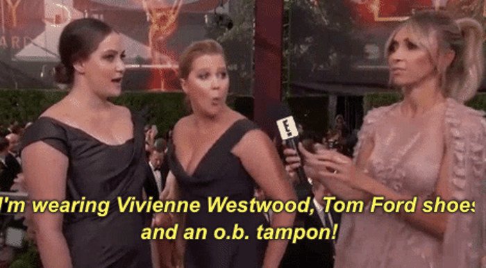 Απίστευτη στιγμή στα Εmmy: Ρώτησαν ηθοποιό τι φοράει και εκείνη απάντησε... ταμπόν! [βίντεο] | iefimerida.gr 0