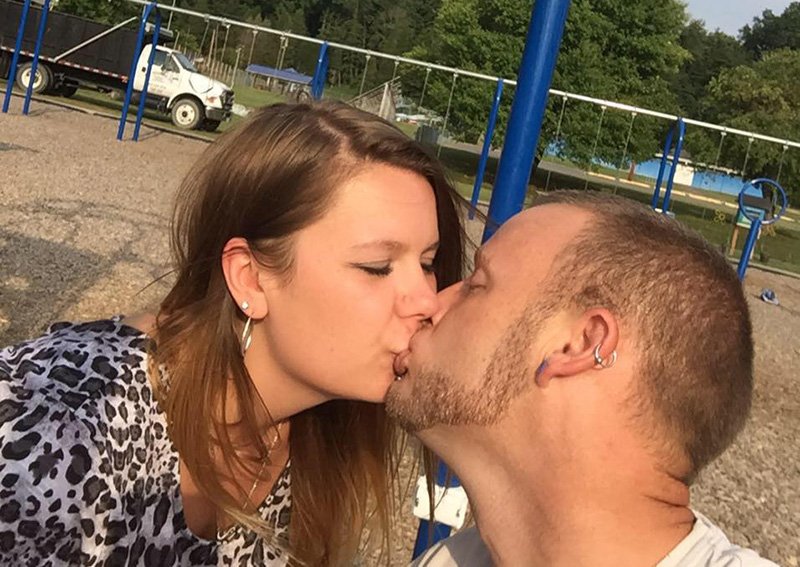 «Κρεμάστε τον!»: Οργή για τον 32χρονο που βίασε το 10 μηνών αγγελούδι της συντρόφου του και το άφησε να πεθάνει [εικόνες]  | iefimerida.gr 5