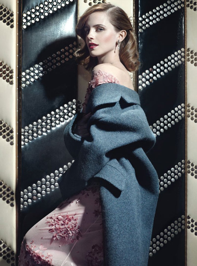 Η Κίρα Νάιτλι και η Έμα Γουότσον πουλάνε επώνυμα ρούχα και τσάντες -Τα αγοράζεις ηλεκτρονικά  [εικόνες] | iefimerida.gr 1