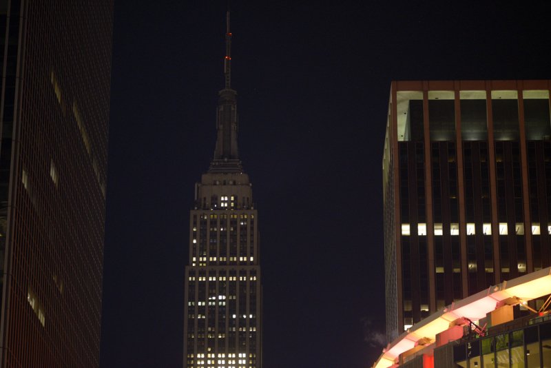 Στα χρώματα της βρετανικής σημαίας ολόκληρος ο πλανήτης -Για τα θύματα του Μάντσεστερ [εικόνες] | iefimerida.gr 3