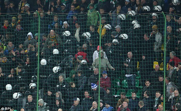 Μάχες σώμα με σώμα στο Βίλνιους – Αγριο ξύλο Λιθουανών και Αγγλων στα προκριματικά [εικόνες & βίντεο] | iefimerida.gr 1