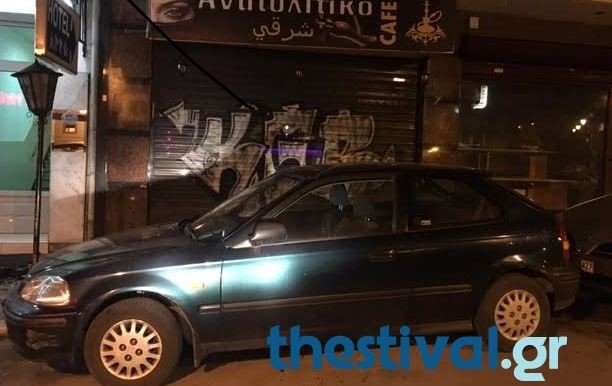 Θεσσαλονίκη: Αρνήθηκαν να πληρώσουν και έκαναν γυαλιά καρφιά μπαράκι στο κέντρο της πόλης [εικόνες] | iefimerida.gr 0