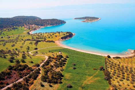 Πώς μια άγρια, ανεμοδαρμένη περιοχή στο Λασίθι και ένα ψαροχώρι στην Αργολίδα θα γίνουν μοναδικής χλιδής θέρετρα [εικόνες] | iefimerida.gr 3