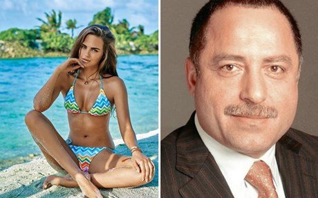 H 26χρονη πρώην του Μπίμπερ παντρεύεται 62χρονο μεγιστάνα στη Σαντορίνη [εικόνες] | iefimerida.gr 1