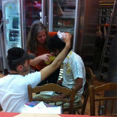 Χρυσαυγίτες εισέβαλαν σε ψητοπωλείο και τραυμάτισαν αλλοδαπό; | iefimerida.gr 0